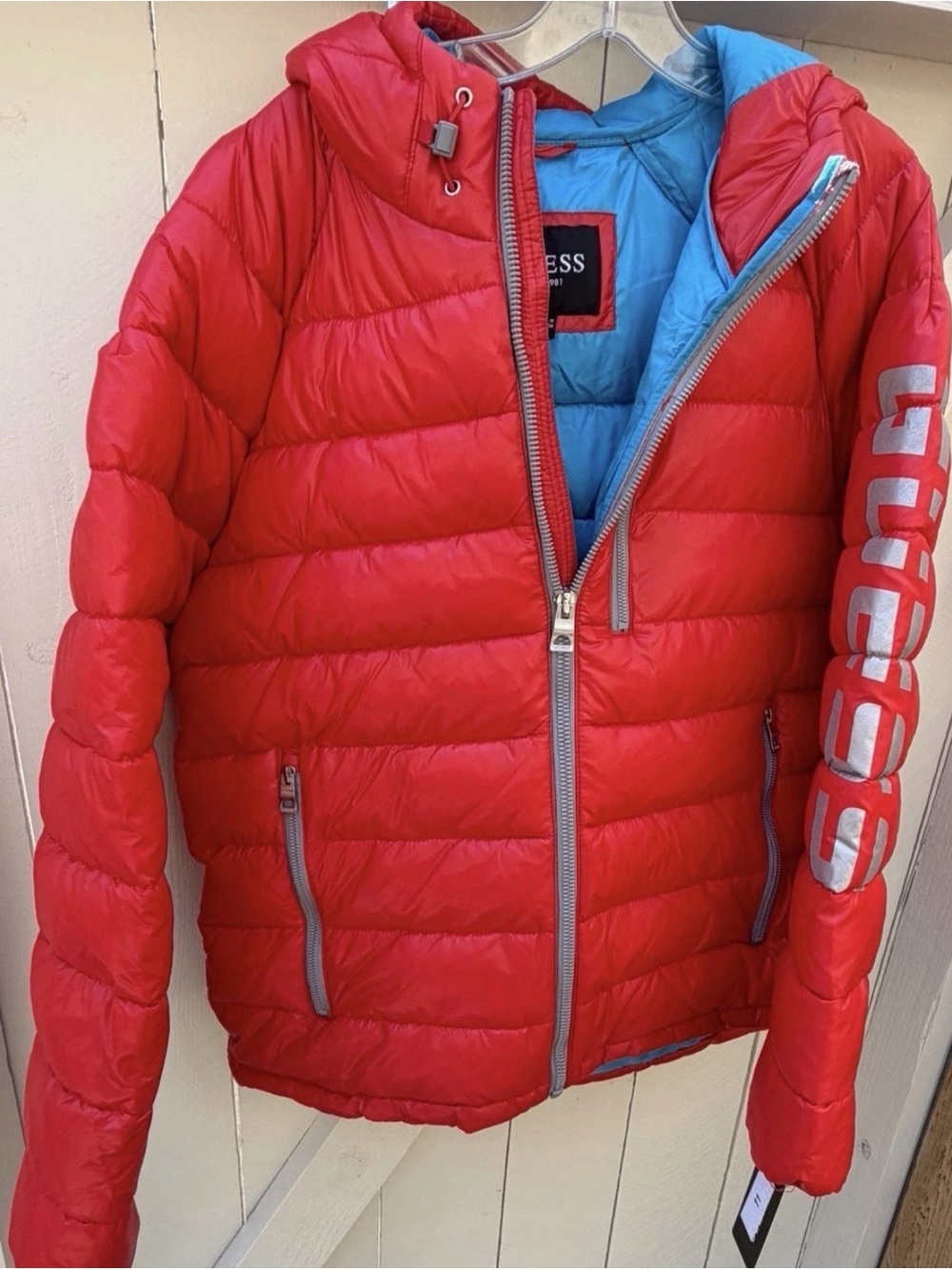 NEW GUESS Men's Puffer Jacket Red / Blue Lined Insulated Size Large NWT